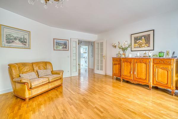Appartement Le Plessis Robinson 4 pièce(s) 100 m2 560 000 € **  - Référence  539