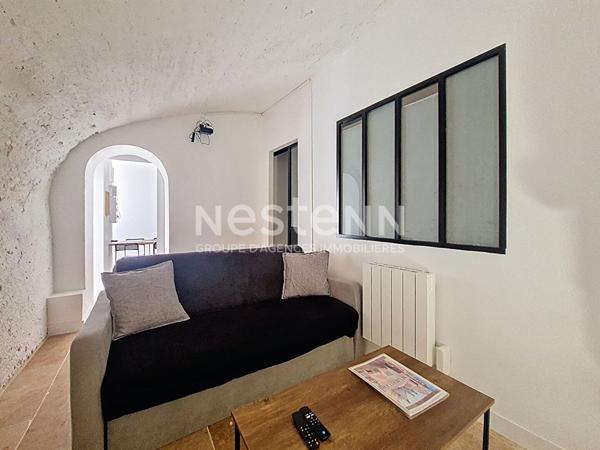 ORLEANS BORDS DE LOIRE - PETITE COPROPRIETE AU CALME - COUR PRIVEE ET PLACE DE STATIONNEMENT - APPARTEMENT T3 - ENTIEREMENT RENOVE - LOCAL VELO