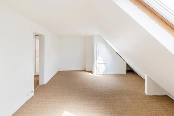 Appartement Paris 9 e - NOTRE-DAME-DE-LORETTE / RUE DE PROVENCE