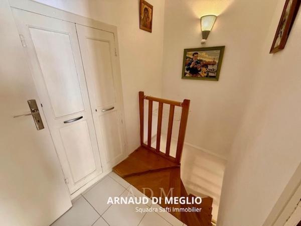 Appartement duplex T2 + studio à la vente dans la citadelle de Bonifacio