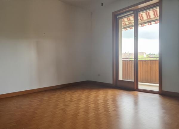 Appartement
         4 pièces
        - 78 m² Exclusivité 126 900 € *