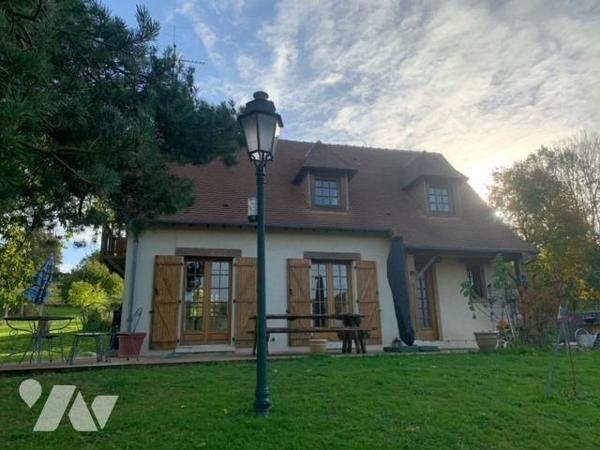 ENTRE ORBEC ET LIVAROT JOLI PAVILLON T5 TRES BON ETAT SUR SOUS-SOL