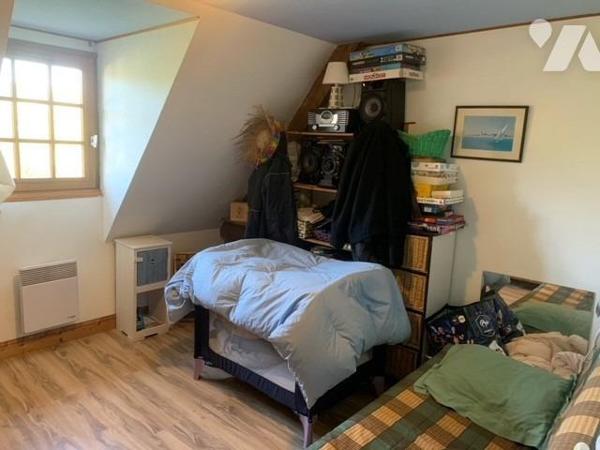 ENTRE ORBEC ET LIVAROT JOLI PAVILLON T5 TRES BON ETAT SUR SOUS-SOL