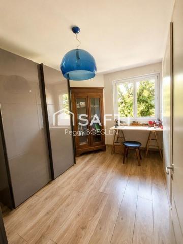SUPERBE MAISON DE PLAIN PIED INDIVIDUELLE DANS UN QUARTIER RESIDENTIEL DE LABASTIDE MARNHAC