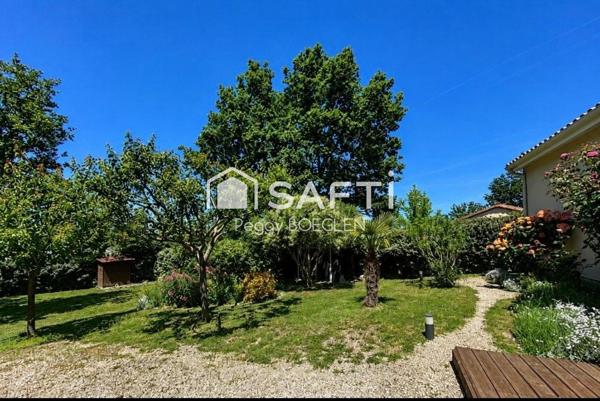 SUPERBE MAISON DE PLAIN PIED INDIVIDUELLE DANS UN QUARTIER RESIDENTIEL DE LABASTIDE MARNHAC