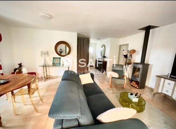 SUPERBE MAISON DE PLAIN PIED INDIVIDUELLE DANS UN QUARTIER RESIDENTIEL DE LABASTIDE MARNHAC