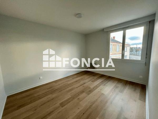 Location Appartement 2 pièces 39.49 m² - 106 RUE JACQUES CARTIER La Roche Sur Yon 85000