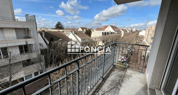 Location Appartement 3 pièces 63.1 m² - Chilly-mazarin 91380