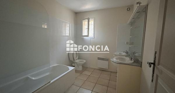 Location Maison 4 pièces 100.73 m² - Sauveterre 30150