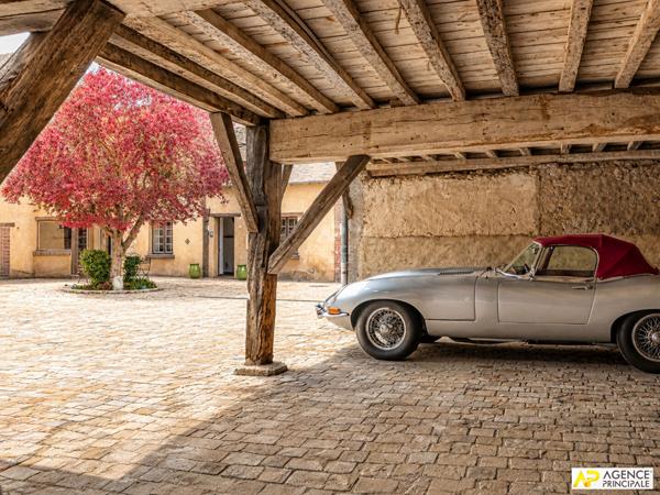 Région de Houdan - Ancienne ferme du XVIIIè siècle, un domaine de caractère aux portes de Paris ! 1 150 000 € **  - Référence  28190