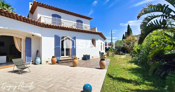 Presqu’île de Giens - Villa plein sud avec piscine à 5 min des plages