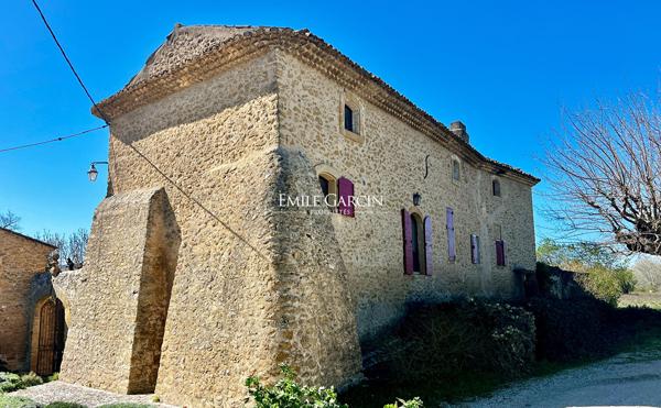A vendre - Bastide provençale du XVIIe siècle - Sud Luberon