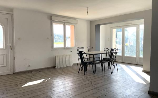 Maison à vendre    7 pièces •  Savasse