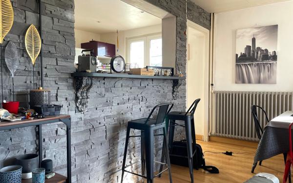 Maison à vendre    7 pièces •  Savasse