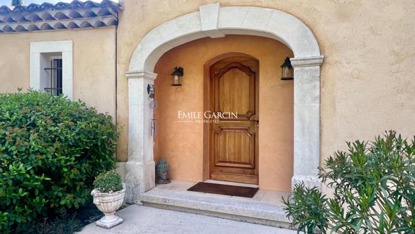 A vendre - Maison contemporaine et sa vue imprenable - à La Bastide des Jourdans