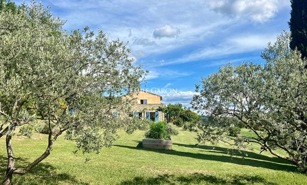 A vendre - Maison contemporaine et sa vue imprenable - à La Bastide des Jourdans