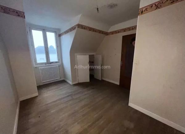 Vente Maison 8 pièces 171 m2 à Guingamp