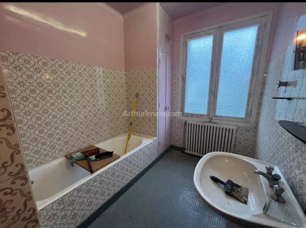 Vente Maison 8 pièces 171 m2 à Guingamp