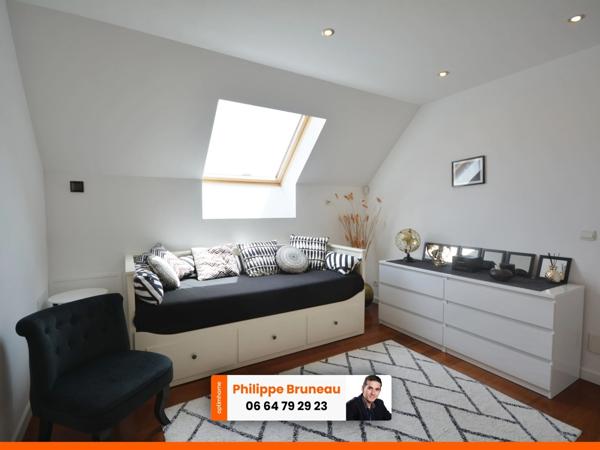 Évasion de Rêve : Maison de Standing avec sa piscine dans la Belle Zone Pavillonnaire de Freneuse