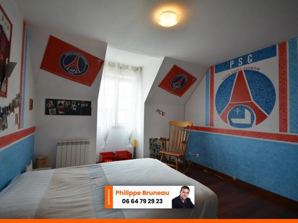 Évasion de Rêve : Maison de Standing avec sa piscine dans la Belle Zone Pavillonnaire de Freneuse