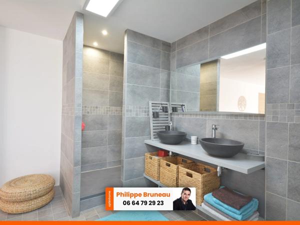 Évasion de Rêve : Maison de Standing avec sa piscine dans la Belle Zone Pavillonnaire de Freneuse