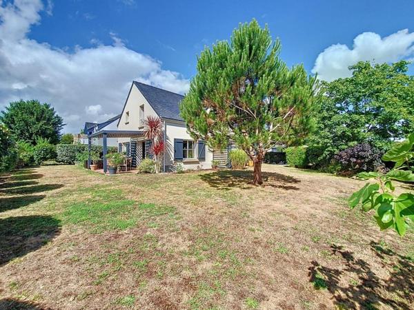 GUIDEL : Maison contemporaine non mitoyenne avec vie de plain-pied