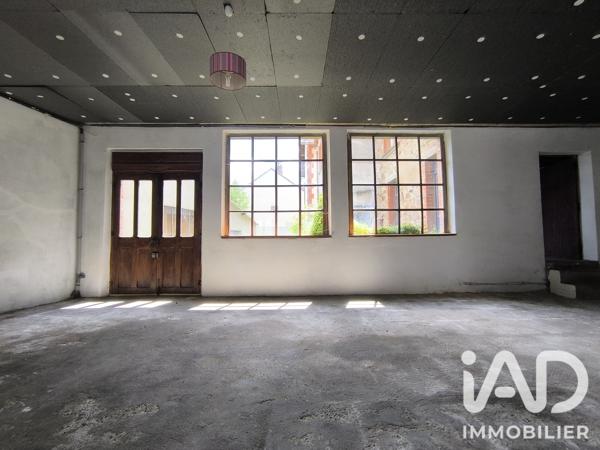 Immeuble à vendre 185 m² Giat