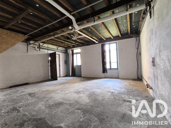 Immeuble à vendre 185 m² Giat