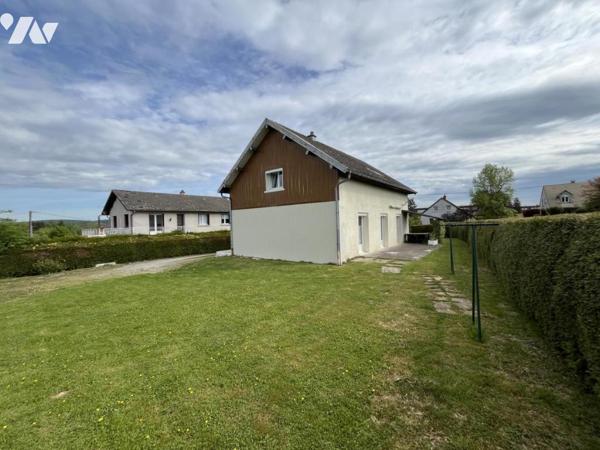 MAISON AVEC GARAGE A L'ISLE SUR LE DOUBS