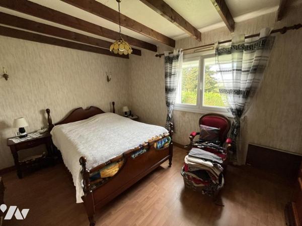 MAISON AVEC GARAGE A L'ISLE SUR LE DOUBS