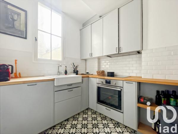 Appartement 3 pièces de 68 m² à Paris (75015)