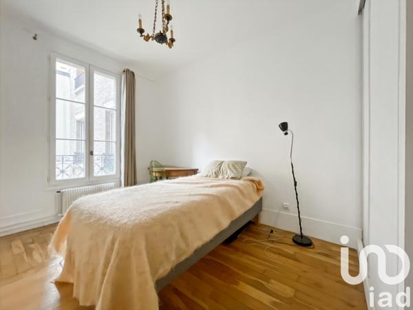 Appartement 3 pièces de 68 m² à Paris (75015)