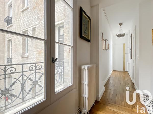Appartement 3 pièces de 68 m² à Paris (75015)