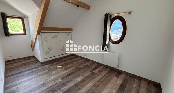 À vendre Appartement 4 pièces 105 m² - Allos 04260
