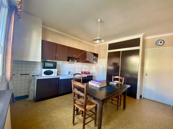 PAU : Maison d'architecte de 124.25m², 7 pièces au calme