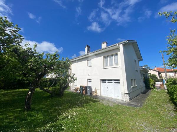 PAU : Maison d'architecte de 124.25m², 7 pièces au calme