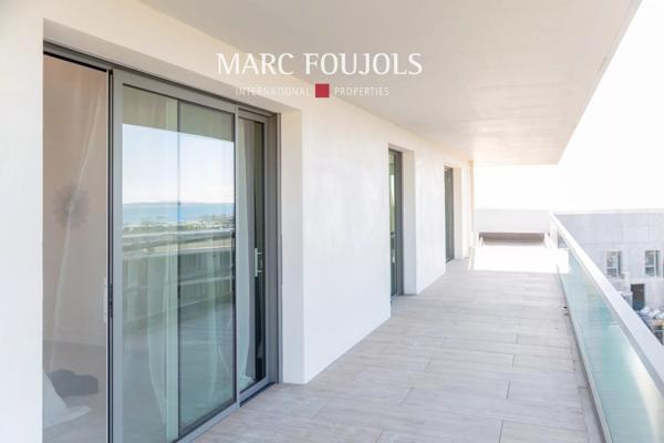 appartement neuf livré vue mer avec piscine sur le toit