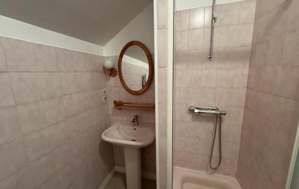 Vente Appartement P1 Avec parking Saint-amand-montrond   