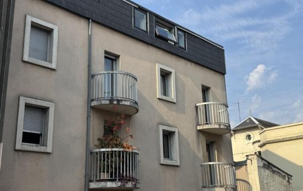 Vente Appartement P1 Avec parking Saint-amand-montrond   