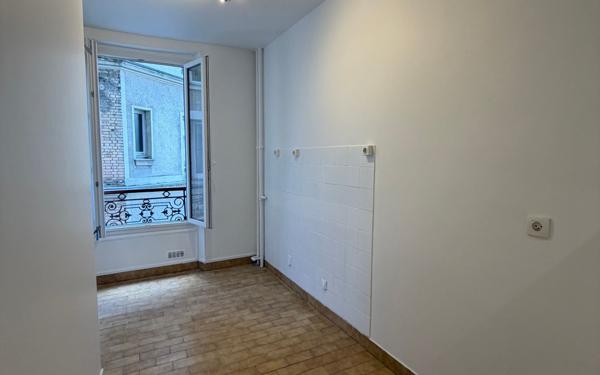 Appartement à vendre    2 pièces • 47,58 m2 Pantin