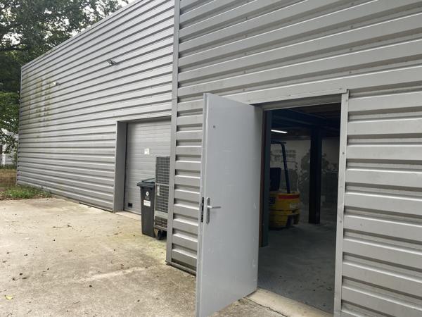 Local D’activité 250m² – Beaucouze