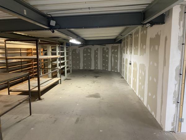 Local D’activité 250m² – Beaucouze