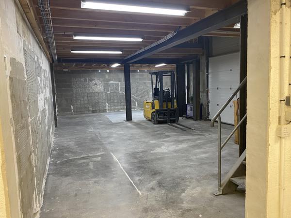 Local D’activité 250m² – Beaucouze