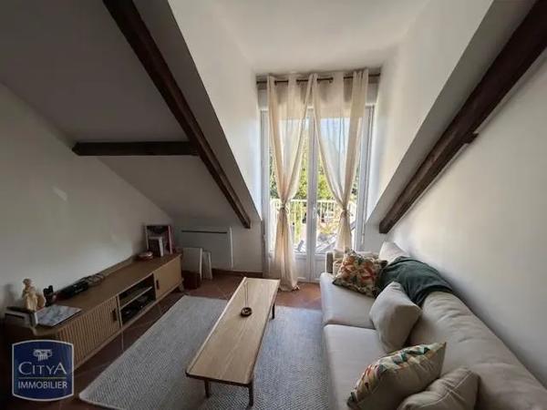 Appartement à louer 1 pièce 23.28m² Épernon (28230)