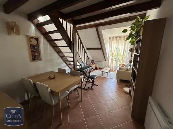 Appartement à louer 1 pièce 23.28m² Épernon (28230)