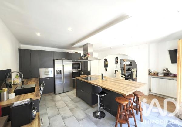 Maison à vendre 6 pièces 200 m² Allonzier-la-Caille