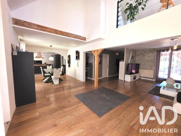 Maison à vendre 6 pièces 200 m² Allonzier-la-Caille