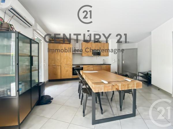 Appartement T2 à vendre  2 pièces - 47,27 m 2   MARSEILLE  - 13010