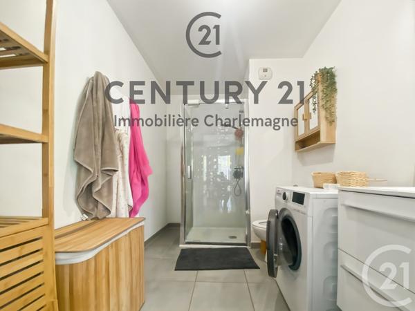 Appartement T2 à vendre  2 pièces - 47,27 m 2   MARSEILLE  - 13010