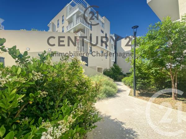 Appartement T2 à vendre  2 pièces - 47,27 m 2   MARSEILLE  - 13010